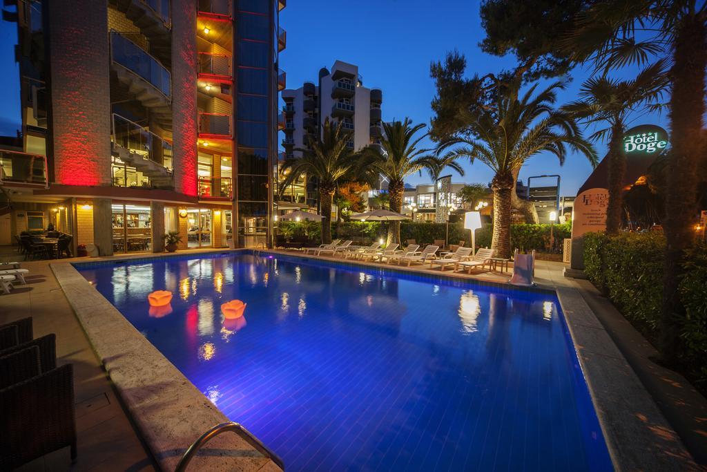 Hotel Doge Alba Adriatica Exterior photo
